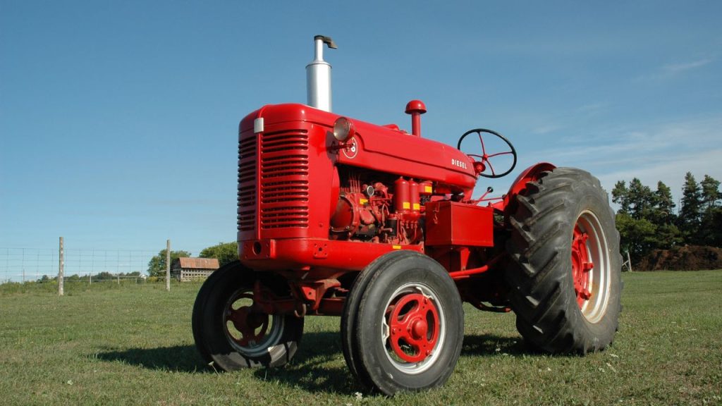 खराब डीजल या ज्यादा भार से समस्या: नीचे गुणवत्ता वाला या पानी मिला डीजल इस्तेमाल करने से इंजन को नुकसान होता है. वहीं, ट्रैक्टर पर जरूरत से ज्यादा भारी उपकरण लगाने से भी काला धुआं निकलता है. खराब डीजल या ज्यादा भार से समस्या: नीचे गुणवत्ता वाला या पानी मिला डीजल इस्तेमाल करने से इंजन को नुकसान होता है. वहीं, ट्रैक्टर पर जरूरत से ज्यादा भारी उपकरण लगाने से भी काला धुआं निकलता है.