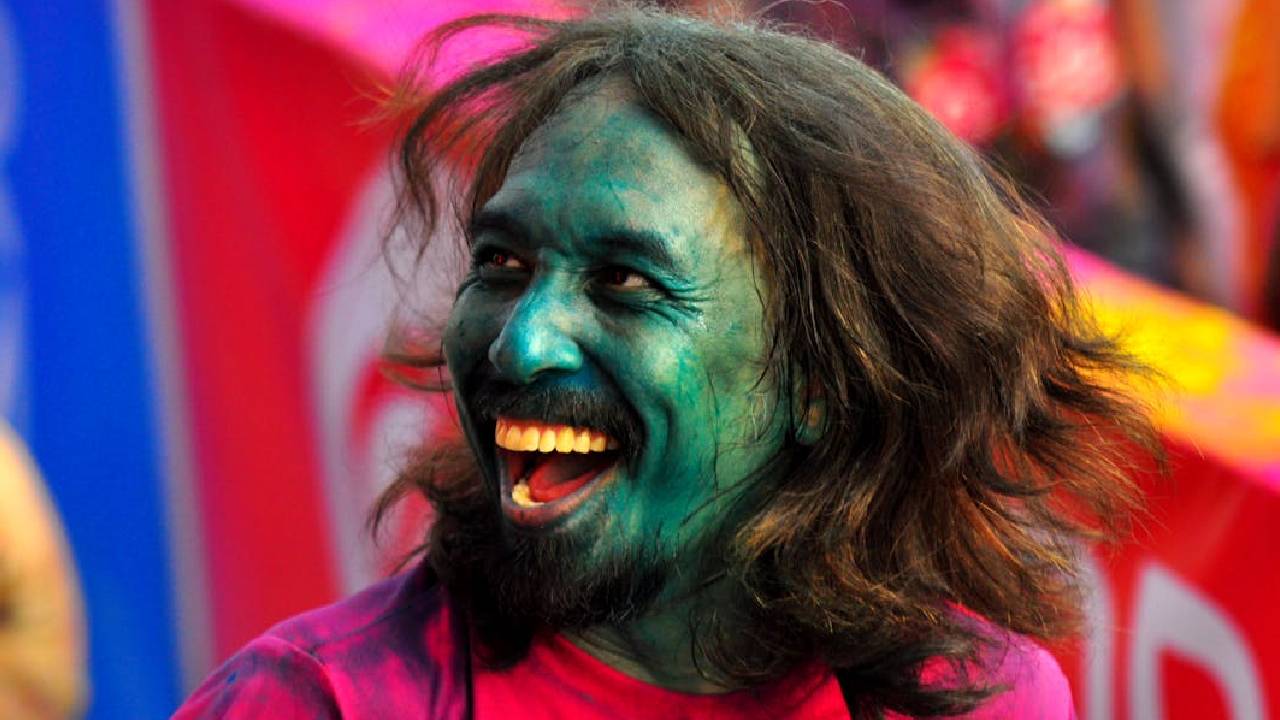 Fake Organic Holi Colors Chemical Gulal Identification Tips How To Check Pure Herbal Colors Skin Safety Guide Festival Precautions