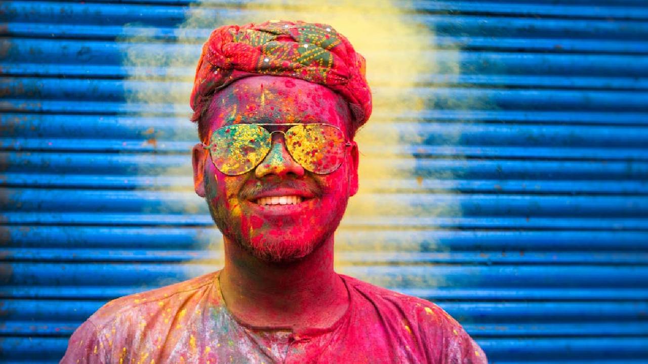 Stubborn Holi Colors Removal Tips With Oil Natural Home Remedies For Healthy And Glowing Skin After Festival