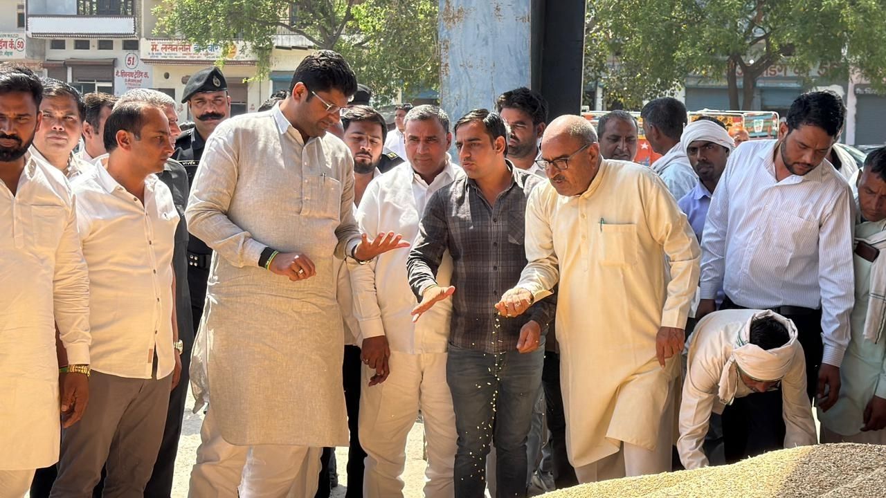 किसानों के समर्थन में उतरे दुष्यंत चौटाला, कहा- मंडियों में व्यवस्था बहुत खराब.. MSP पर नहीं हो रही खरीदी