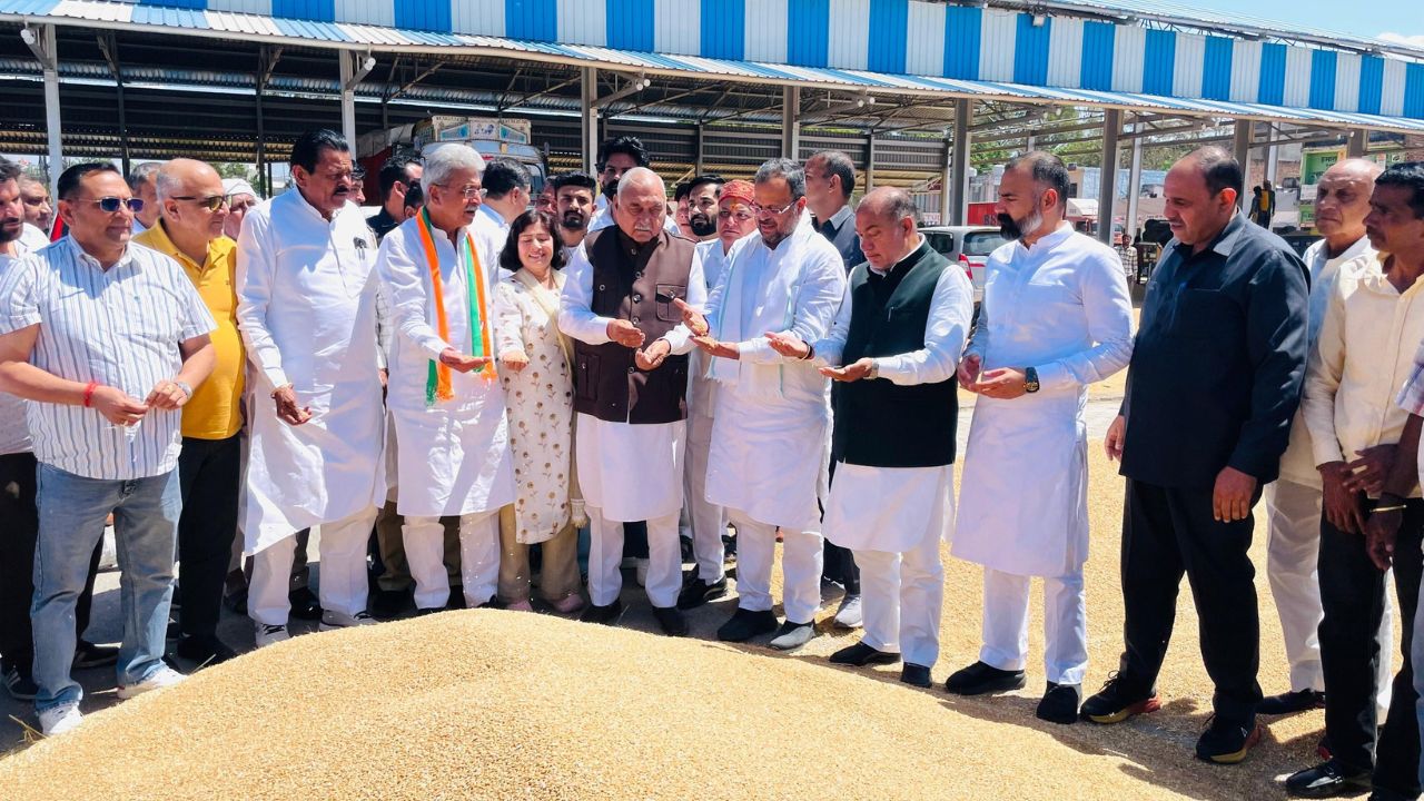 Bhupinder Singh Hooda Demanded The Government To Conduct A Special Girdawari