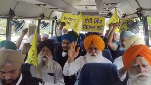 लखविंदर सिंह औलख समेत 14 किसान नेता हिरासत में, दिल्ली पुलिस की कार्रवाई से किसान भड़के लखविंदर सिंह औलख समेत 14 किसान नेता हिरासत में, दिल्ली पुलिस की कार्रवाई से किसान भड़के