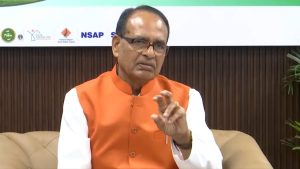 Fertilizer Supply: खाद इस्तेमाल घटाएगी सरकार, गांव-गांव जाएंगे कृषि वैज्ञानिक और अधिकारी Fertilizer Supply: खाद इस्तेमाल घटाएगी सरकार, गांव-गांव जाएंगे कृषि वैज्ञानिक और अधिकारी