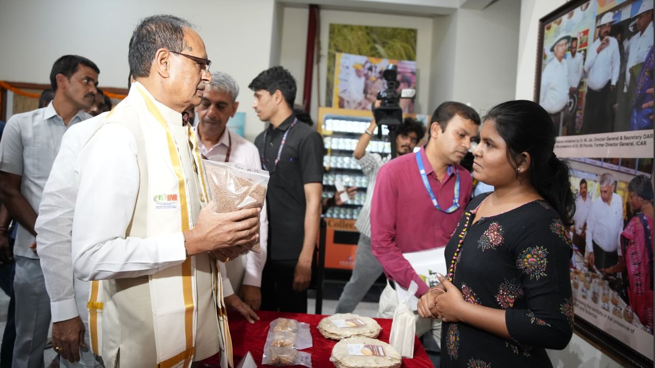 Agriculture Minister Said Farmers Grievance Redressal Top Priority Instruct To More Use Of Ai For Agricultural And Rural Development