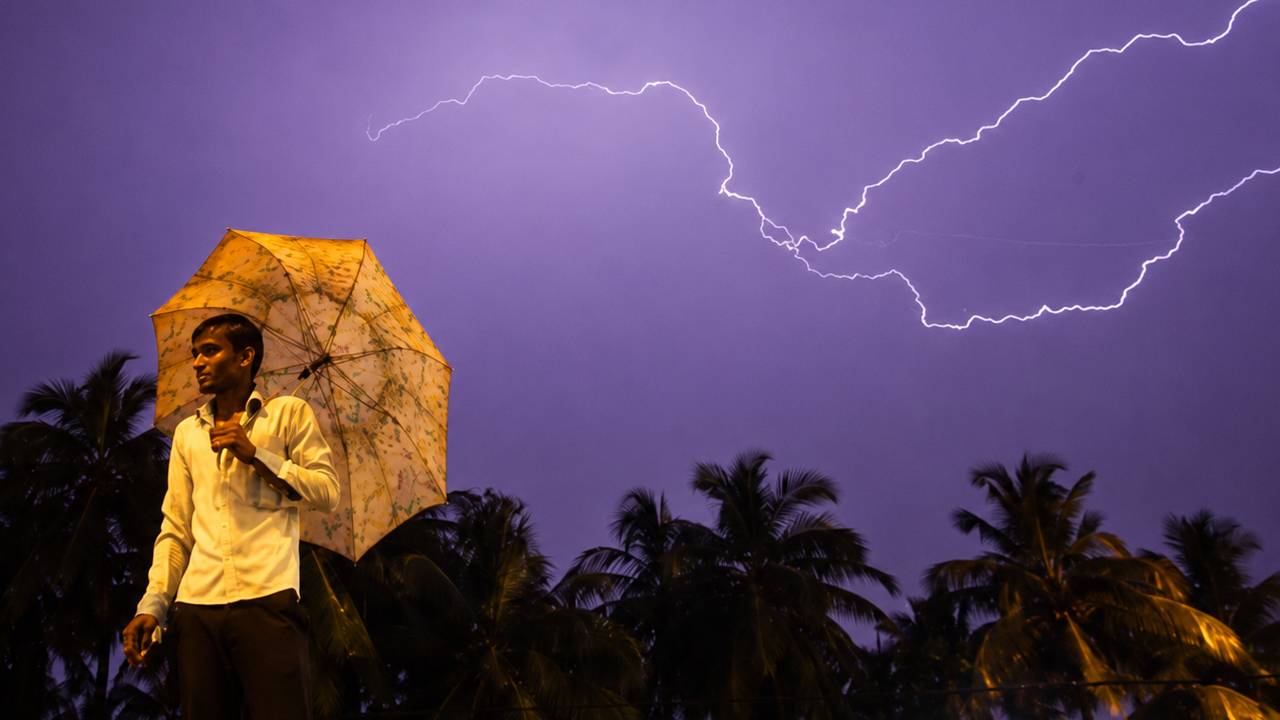 Thunderstorm And Lightning Safety Tips What To Do And Avoid During Bad Weather