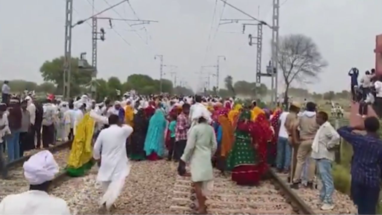 Water Not Released Into Canals From Panchna Dam Farmers Block Railway Tracks Rajasthan Agriculture Minister Kirodi Lal Meena Writes Letter To Cm Bhajan Lal