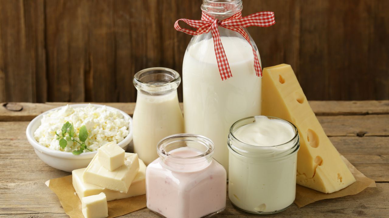 Now Villages And Small Towns Become Dairy Growth Hub Branded Milk And Curd Sales Surge Sharply