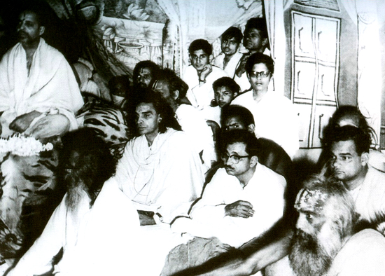 दीनदयाल उपाध्याय को चुनाव लड़ने में ज्यादा रुचि नहीं थी, लेकिन राष्ट्रीय स्वयंसेवक संघ के शीर्ष नेता भाऊराव देवरस के दबाव में उन्हें जौनपुर में चुनाव लड़ना पड़ा. उनका नाम दिग्गज नेताओं में आता था इसलिए सब जानते थे कि जौनपुर में वो जीत जाएंगे. 