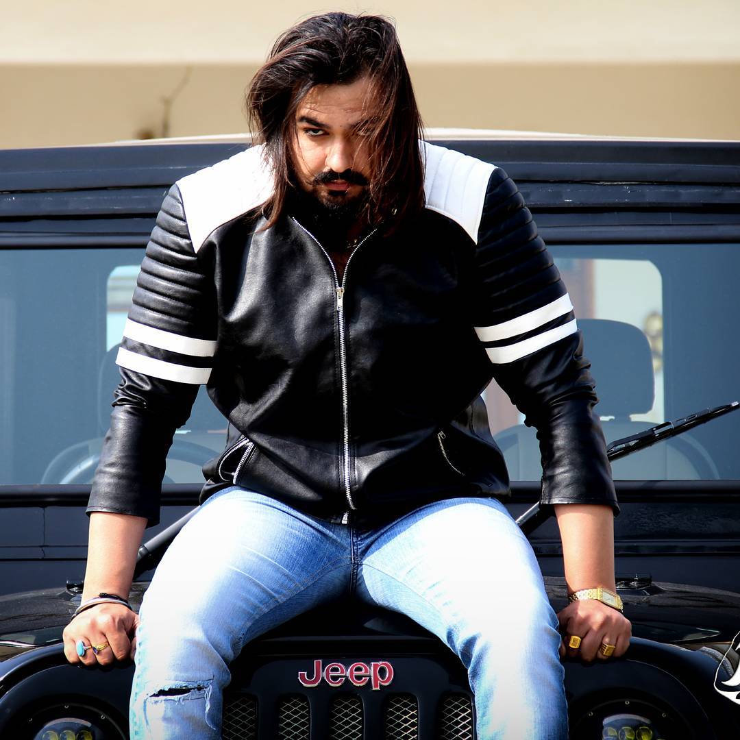 वीर साहू ने अपने फेसबुक लाइव में बताया कि वह जल्द बेटे के साथ लाइव आएंगे।&nbsp;&nbsp;