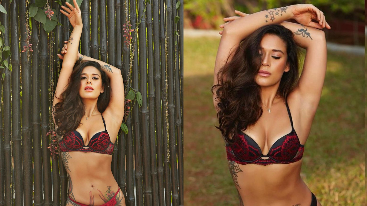 Krishna Shroff Bikini Photos: बॉलीवुड अभिनेता जैकी श्रॉफ (Jackie Shroff) की बेटी और टाइगर श्रॉफ (Tiger Shroff) की बहन कृष्णा श्रॉफ (Krishna Shroff) सोशल मीडिया पर काफी एक्टिव रहती हैं। भले ही कृष्णा फिल्मों से दूर है लेकिन सोशल मीडिया पर उनकी फैन फोल्लोविंग किसी बॉलीवुड स्टार से कम नहीं है। कृष्णा श्रॉफ का बेबाक अंदाज और बोल्ड तस्वीरें हमेशा चर्चा में रहती हैं। इसी बीच महाशिवरात्रि (Mahashivratri 2021) पर कृष्णा ने सोशल मीडिया पर बिकिनी फोटोज पोस्ट कर तहलका मचा दिया हैं। स्टार किड्स के तौर पर अलग पहचान बनाने वाली कृष्णा श्रॉफ की यह तस्वीरें फैंस को खूब पसंद आ रही हैं। इन तस्वीरों को कब तक कुछ घंटो में हजारों लाइक मिले हैं। देखें बिकिनी तस्वीरें- 