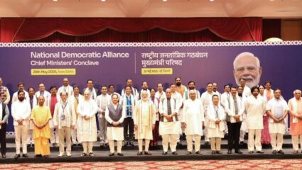 NDA बैठक में दिखी एकजुटता, PM मोदी ने नेताओं को दी चेतावनी- ‘हर बात पर बोलना जरूरी नहीं’