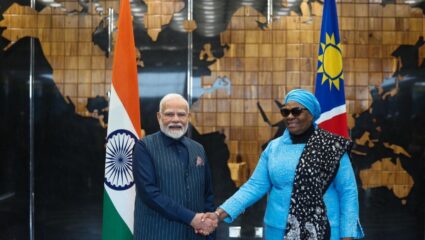 PM मोदी ने नामीबिया की संसद को किया संबोधित, कहा-संविधान से बड़ी कोई ताकत नहीं