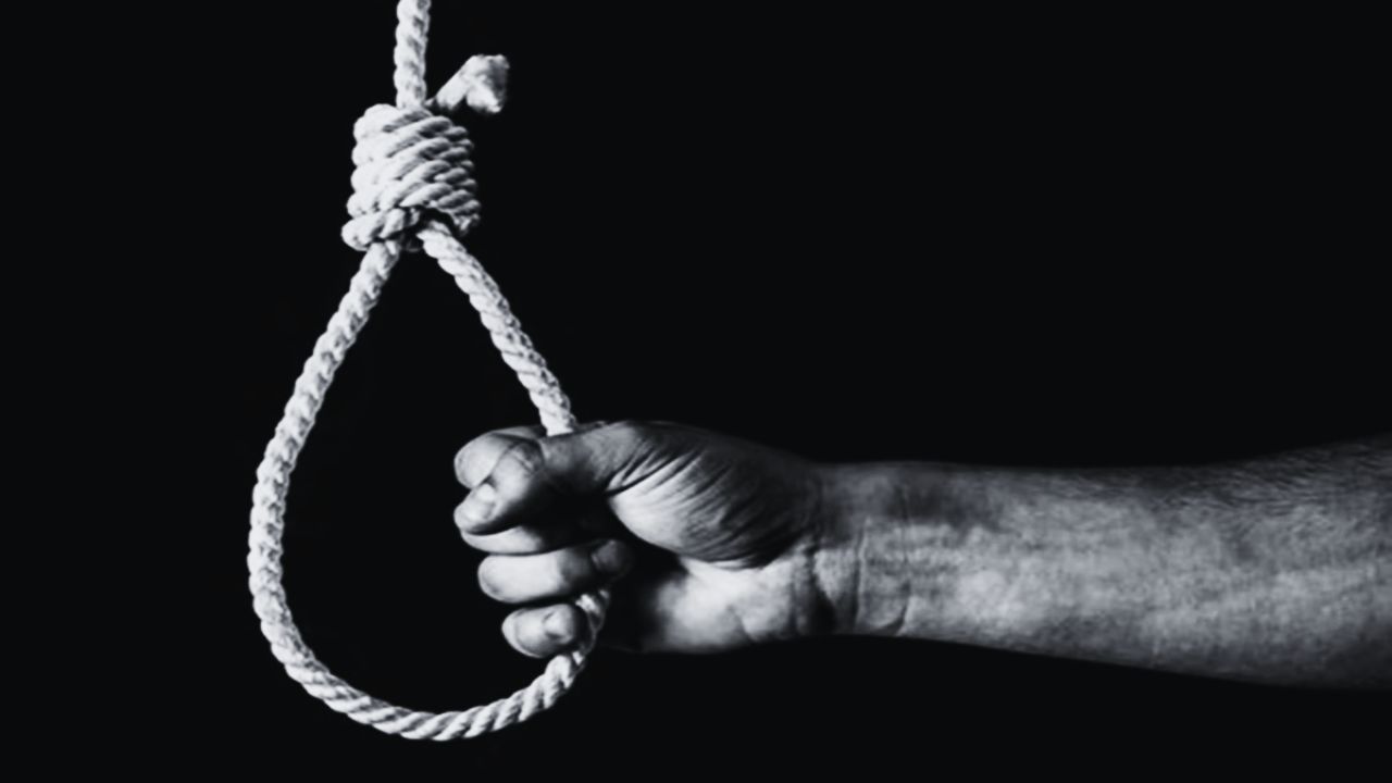 स्कूल ने परीक्षा में AI के इस्तेमाल का लगाया आरोप, सदमे में आकर 10वीं की छात्रा ने किया सुसाइड