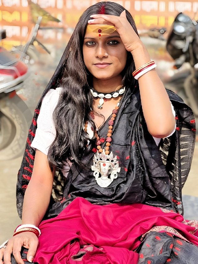 माघ मेले में इस रहस्यमयी लड़की ने मचाया तहलका