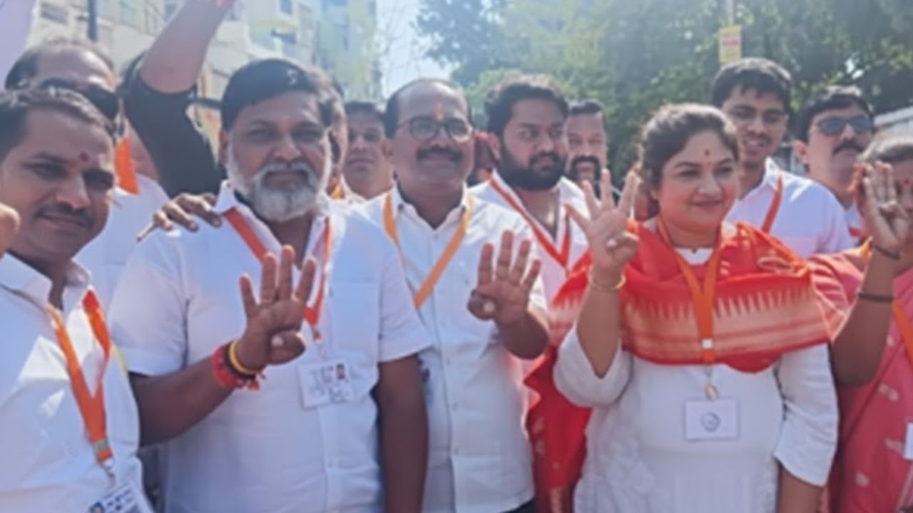 प्रभाग 18 में शिरसाट परिवार का दबदबा, हर्षदा शिरसाट विजयी, भाजपा उम्मीदवार को करारी हर