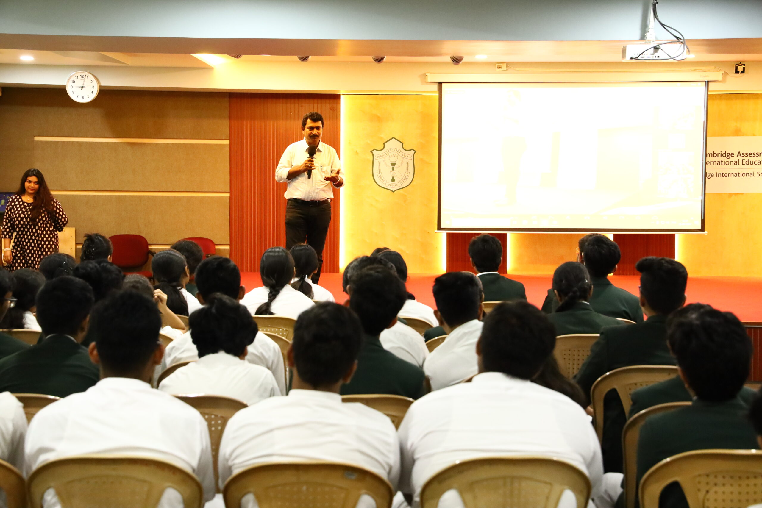 డ్రగ్స్ నిర్మూలనపై అవగాహన డ్రగ్స్ నిర్మూలనపై అవగాహన