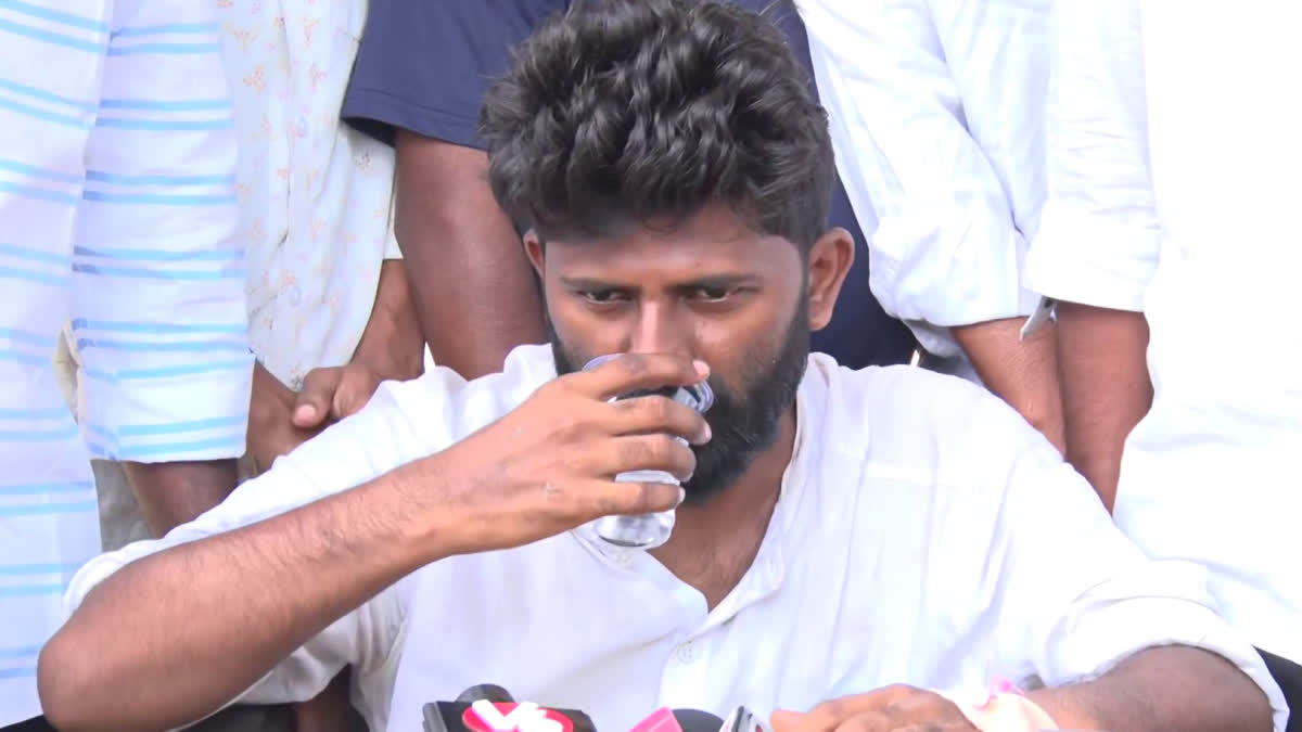 మోతీలాల్ నిరాహార దీక్ష విరమణ