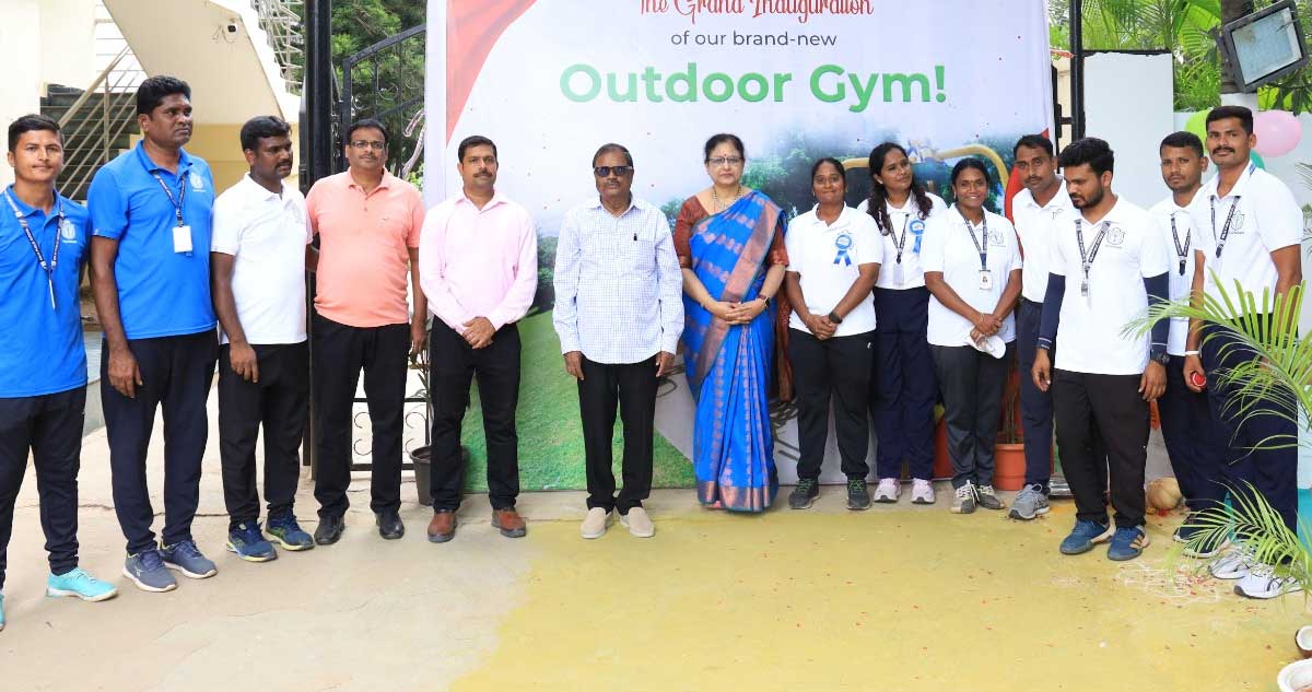 నాచారం ఢిల్లీ పబ్లిక్ స్కూల్లో అవుట్డోర్ జిమ్ ప్రారంభం నాచారం ఢిల్లీ పబ్లిక్ స్కూల్లో అవుట్డోర్ జిమ్ ప్రారంభం