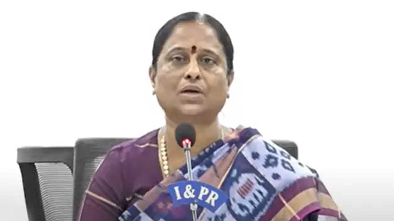 మంత్రి కొండా సురేఖ మరోసారి సంచలన కామెంట్స్ మంత్రి కొండా సురేఖ మరోసారి సంచలన కామెంట్స్