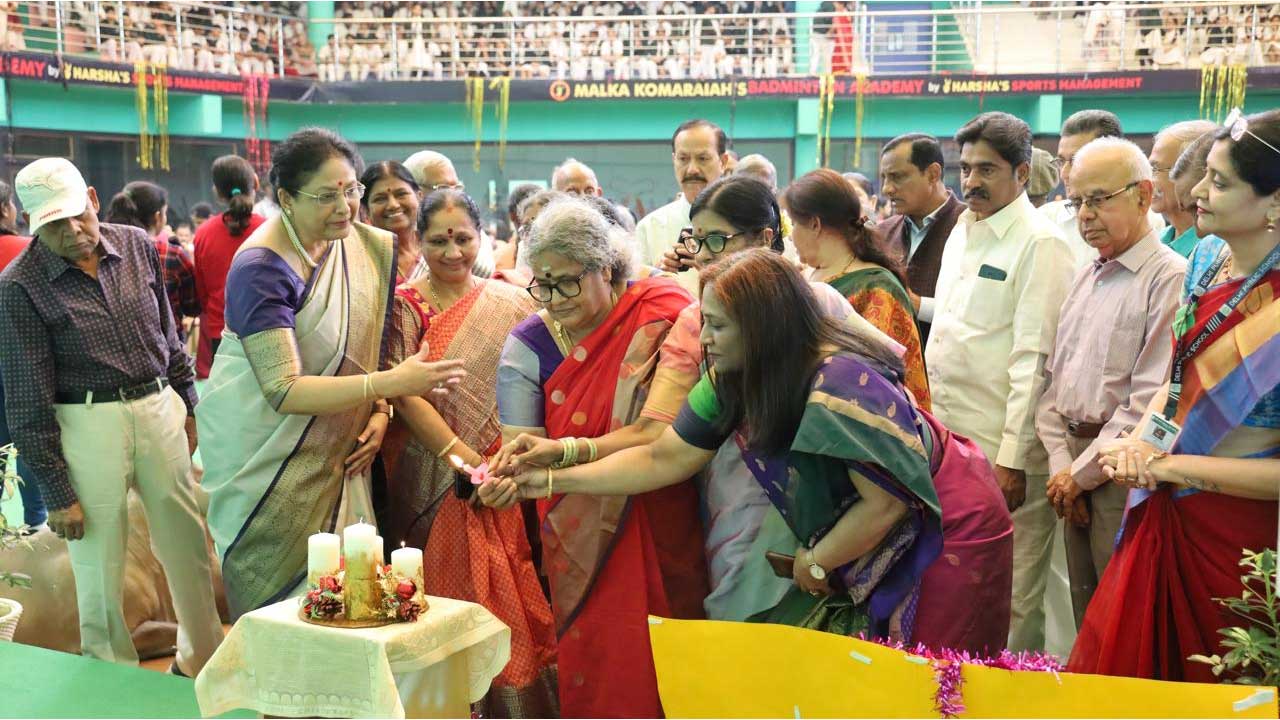 నాచారం డీపీఎస్ లో గ్రాటిట్యూడ్ డే అండ్ క్రిస్మస్ వేడుకలు.. నాచారం డీపీఎస్ లో గ్రాటిట్యూడ్ డే అండ్ క్రిస్మస్ వేడుకలు..