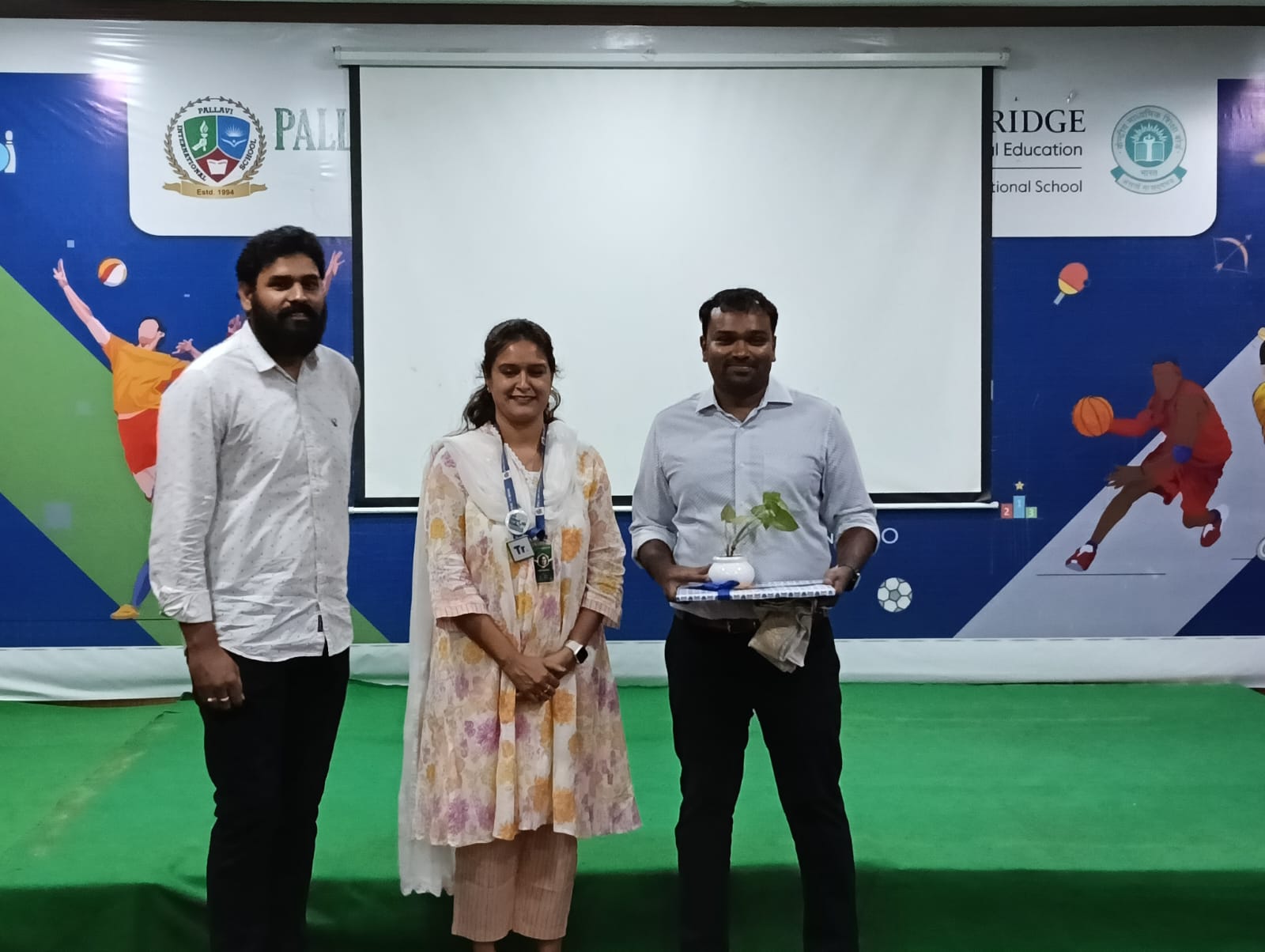 పల్లవి ఇంటర్నేషనల్ స్కూల్ లో ఘనంగా  సైబర్ భద్రతా సెషన్‌ కార్యక్రమం..!