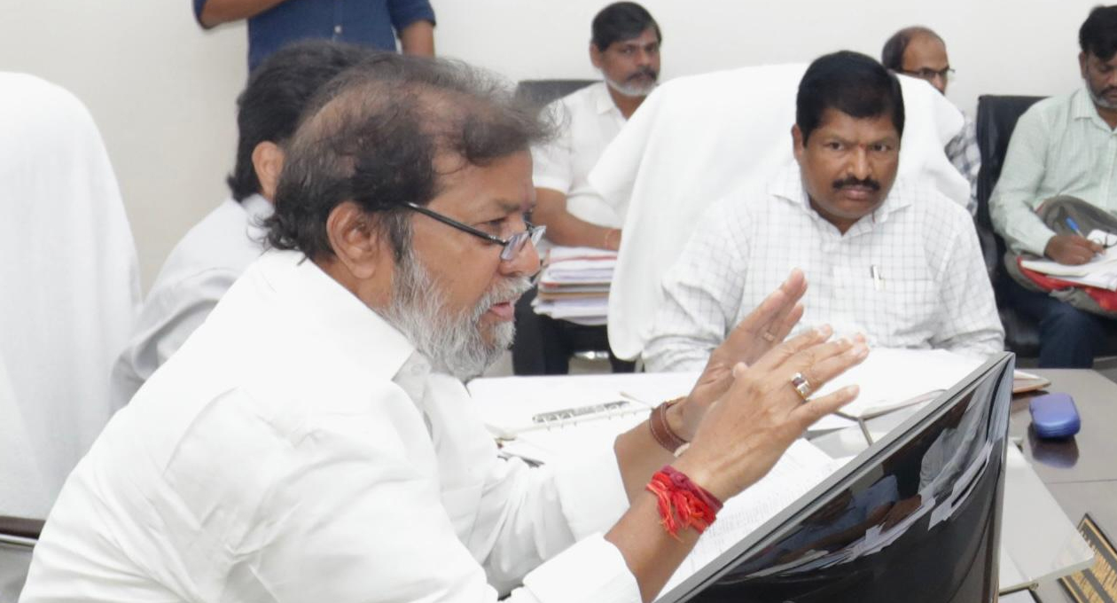 CSR నిధులతో గురుకులాలు అభివృద్ధి – మంత్రి దామోదర CSR నిధులతో గురుకులాలు అభివృద్ధి – మంత్రి దామోదర