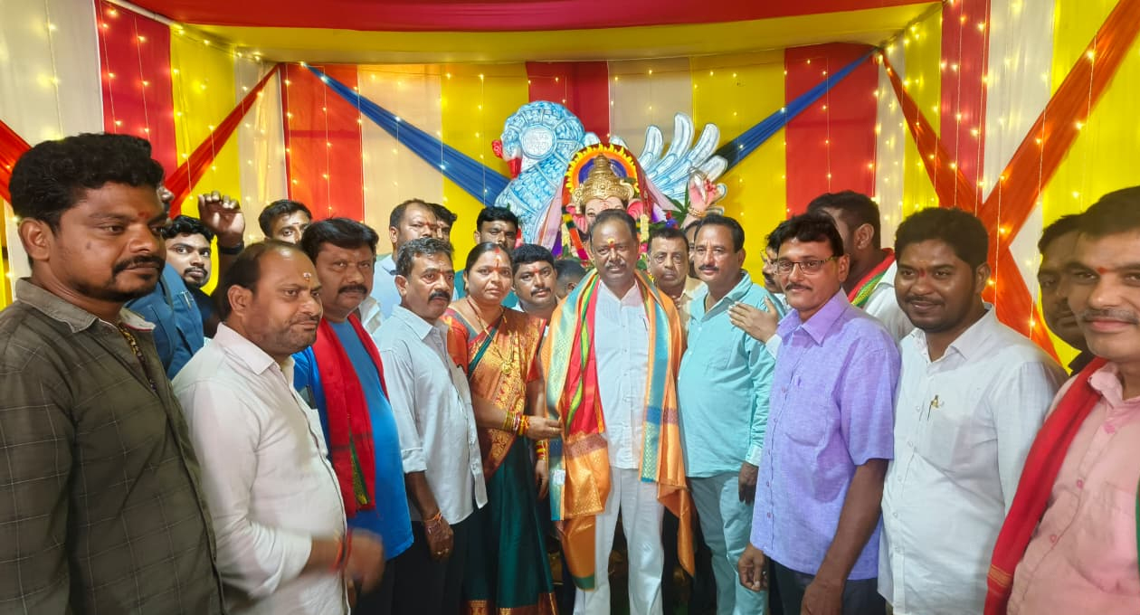 గణపయ్య ఆశీస్సులు అందరిపై ఉండాలి- ఎమ్మెల్యే గండ్ర సత్యనారాయణ రావు