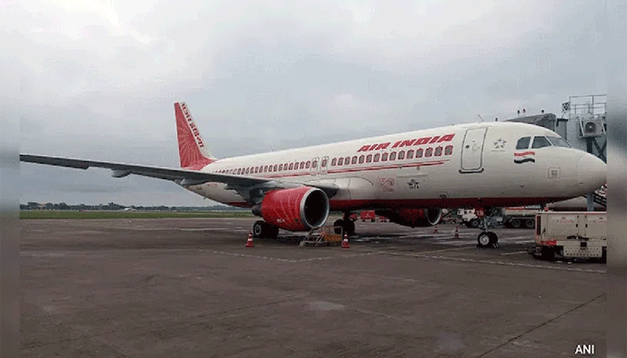 Air India Flight: ఎయిర్ ఇండియా విమానంలో మంటలు.. తప్పిన పెను ప్రమాదం
