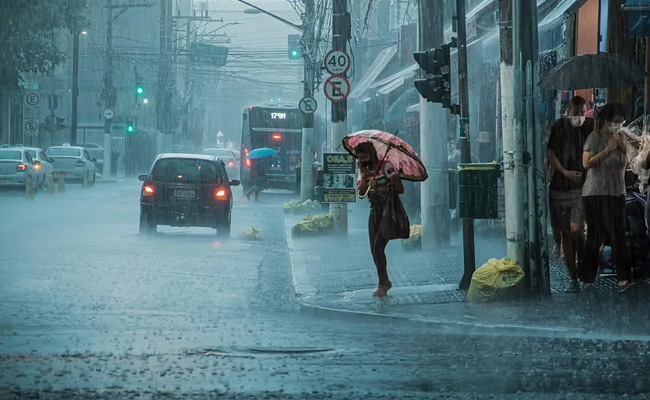 Heavy rains: రాబోయే రెండు రోజులు భారీ వర్షాలు.. కృష్ణానదికి పెరుగుతున్న వరద!
