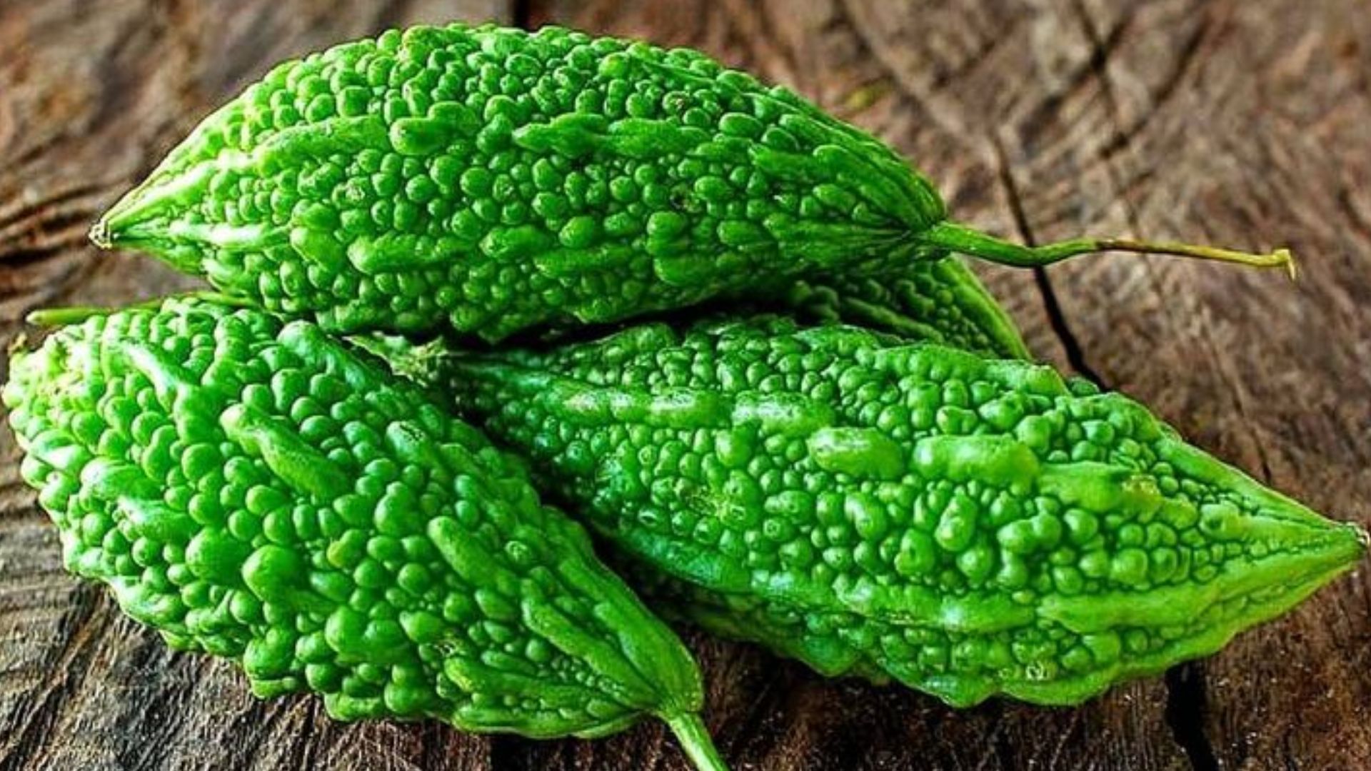 Bitter Gourd: కాకరకాయ ప్రయోజనాలు తెలిస్తే.. తినకుండా ఉండరు..!!