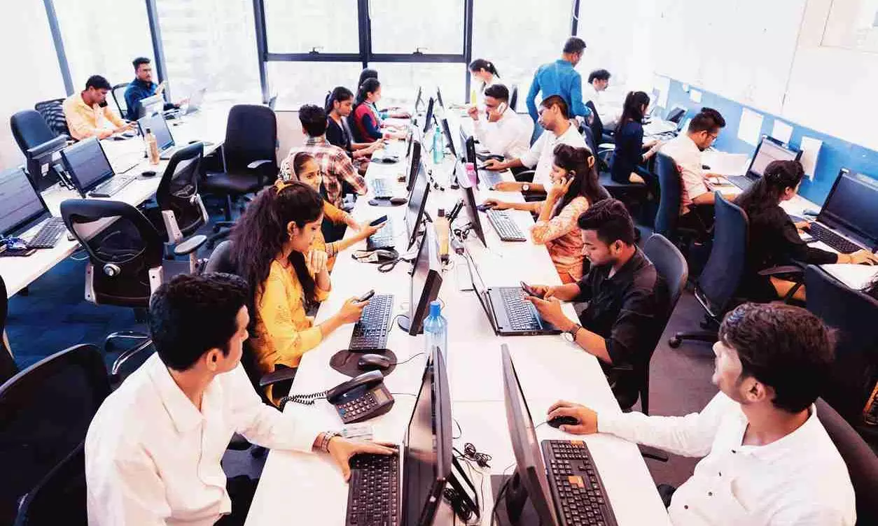 Employment Linked Incentive: యువతకు అదిరిపోయే స్కీమ్.. ఉచితంగా ఖాతాల్లోకి రూ.15,000 పొందాలంటే?