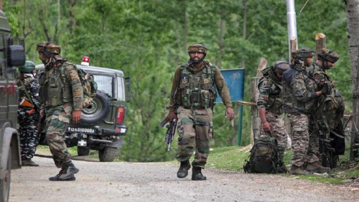 Jammu Kashmir Encounter: జమ్మూకశ్మీర్‌లో మరోసారి భారీ ఎన్‌కౌంటర్.. ముగ్గురు ఉగ్రవాదులు హతం