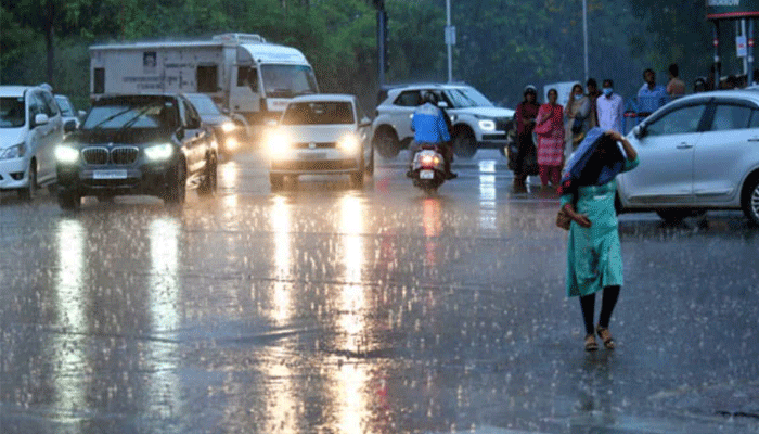 Heavy Rains: హైదరాబాద్‌లో దంచికొడుతున్న వర్షం.. ఎక్కడికక్కడ నిలిచిపోయిన వాహనాలు