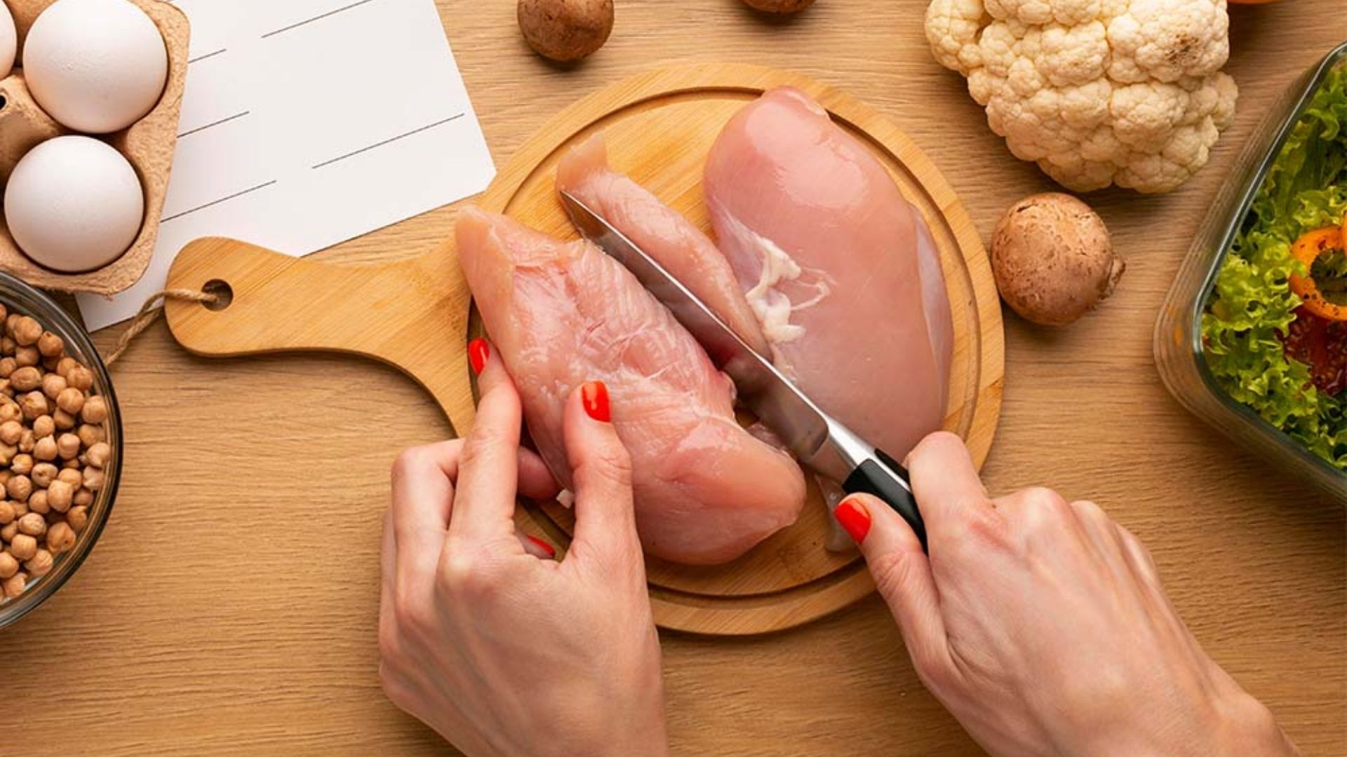 Chicken: రోజూ చికెన్ తింటే ఏమవుతుంది..?