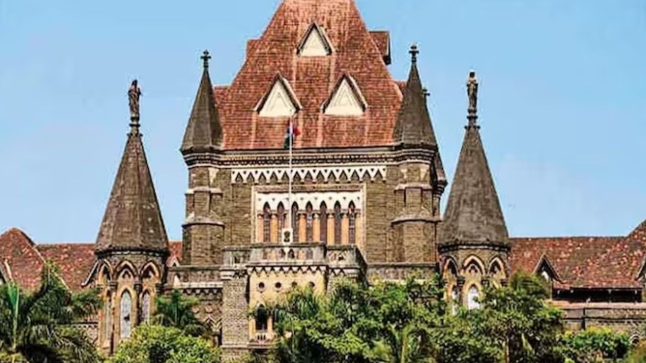 Mumbai Court: ముంబై రైలు పేలుళ్ళు.. వాళ్లంతా నిర్దోషులే..