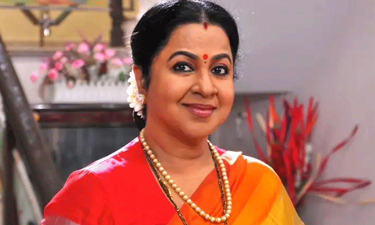 Radhika: అస్వ‌స్థ‌త‌కు గురైన రాధిక శ‌ర‌త్ కుమార్.. ఆందోళ‌న‌లో ఫ్యాన్స్