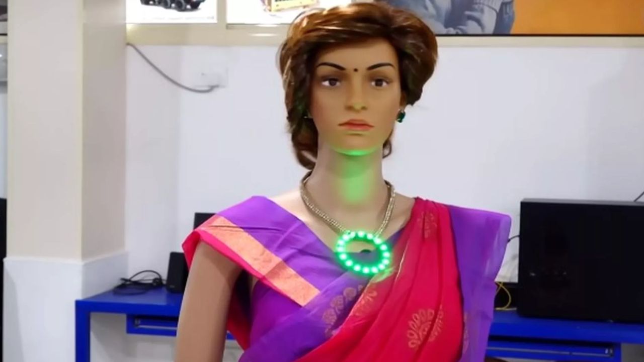 AI Robot Teacher: ఇండియాలో తొలి AI రోబో టీచర్