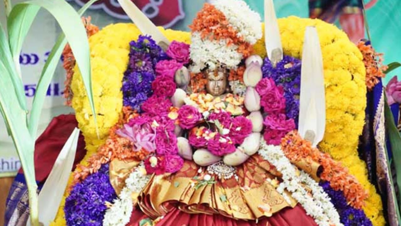 Sravana Masam: శ్రావణ మాసంలో ఏఏ పండుగలు ఉన్నాయ్..?