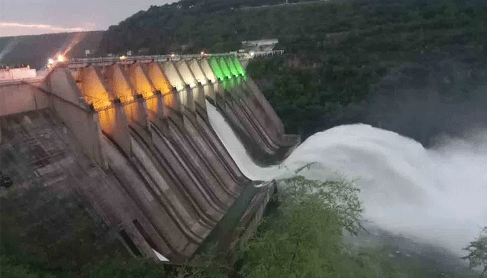 Srisailam Project: శ్రీశైలానికి భారీగా ఇన్‌ఫ్లో.. ఒక గేటు ఎత్తివేత