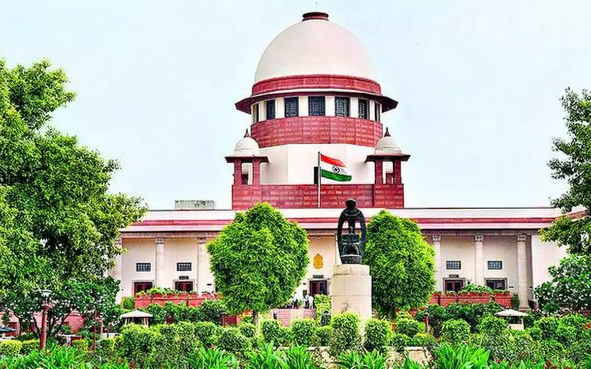 Supreme court: ఎమ్మెల్యేల అనర్హతపై సుప్రీంకోర్టు సంచలన తీర్పు.. మూడు నెలల్లో నిర్ణయం!