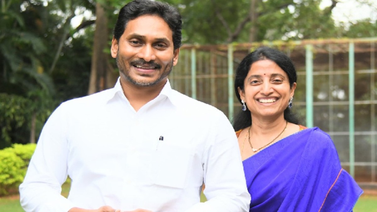 YS Jagan: వైఎస్ ఫ్యామిలీ ఆస్తుల వివాదంలో జగన్‌కు ఊరట