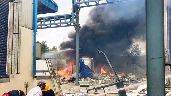 Fire Accident: ఉదయాన్నే భారీ అగ్ని ప్రమాదం.. ఎగిసిపడిన మంటలు!