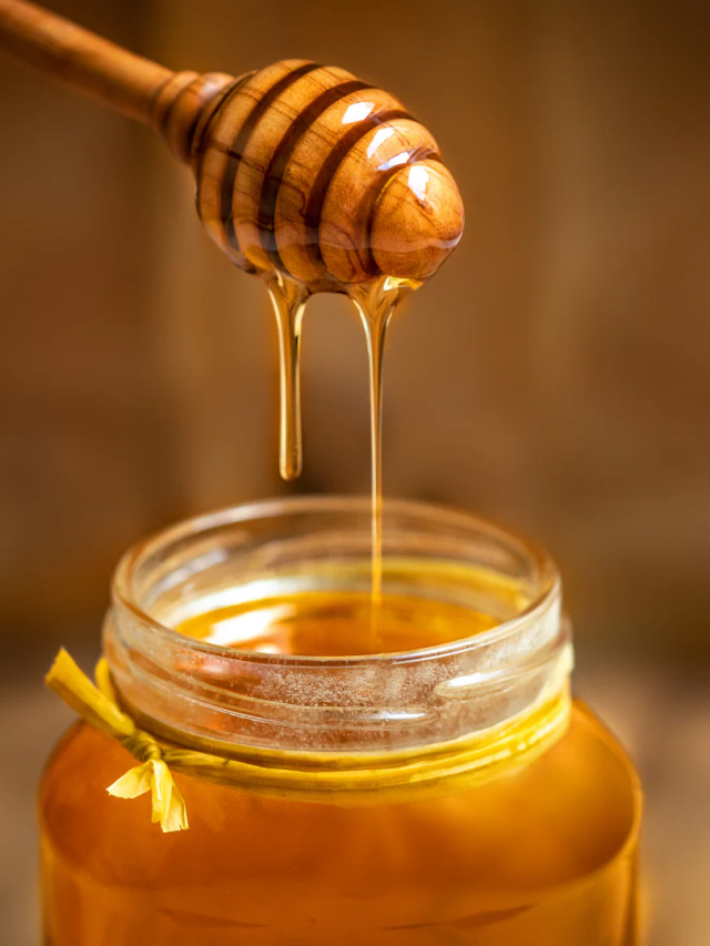 Honey Benefits: రోజూ ఒక చెంచా తేనె తింటే లాభాలివే..!