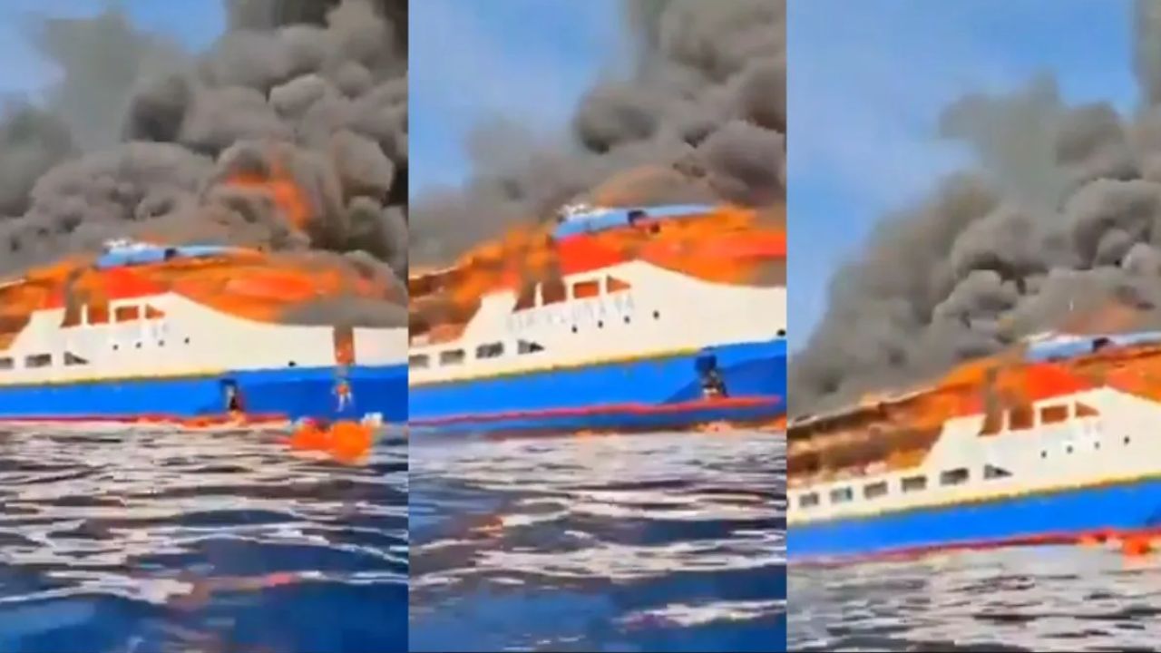 Ferry: మంటల్లో చిక్కుకున్న ఫెర్రీ.. సముద్రంలో దూకిన ప్రయాణికులు