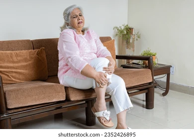 Reduce Knee Pains: కీళ్ల నొప్పుల కు అద్భుతమైన 5 నట్స్.!