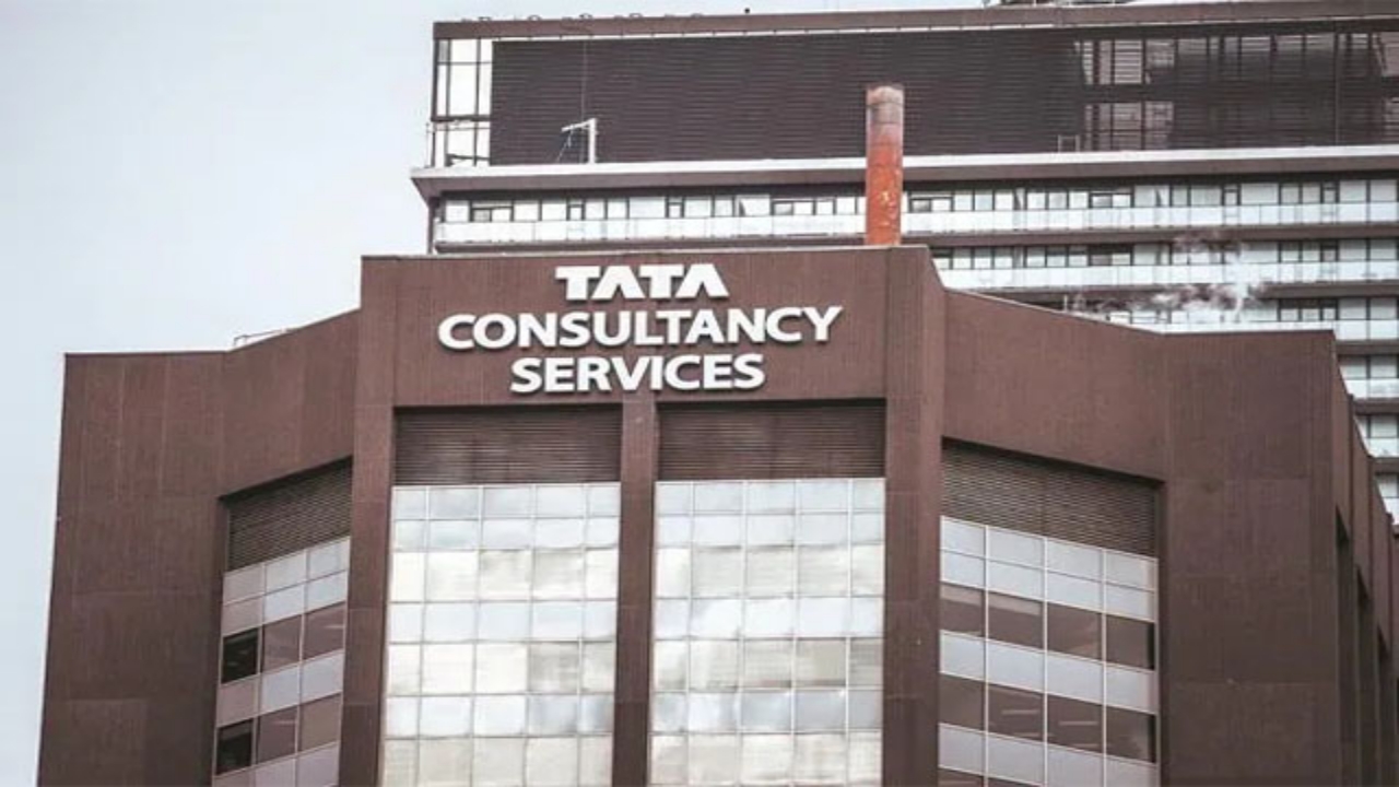 TCS: టీసీఎస్ లో 12 వేల మంది ఉద్యోగుల తొలగింపు..!