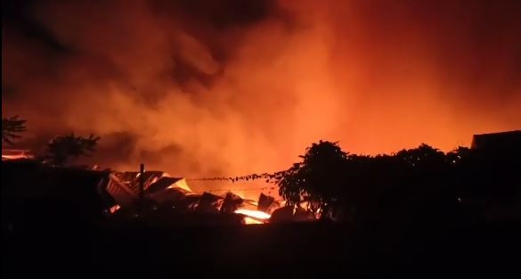 Vizag: విశాఖ ఐటీసీ గోదాంలో అగ్నిప్రమాదం