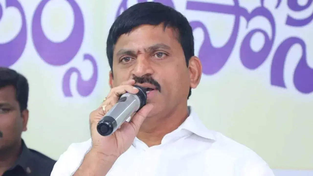 Minister Ponguleti Srinivas Reddy: రానున్న 24 గంట‌లు అప్ర‌మ‌త్తంగా ఉండండి.. ప్ర‌తి జిల్లాకు రూ.కోటి విడుద‌ల చేసిన మంత్రి పొంగులేటి శ్రీనివాస‌రెడ్డి