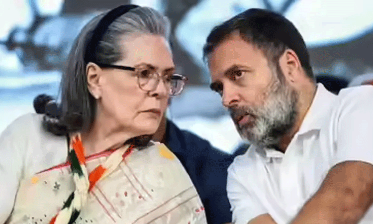 BJP: పౌరసత్వం తీసుకోక ముందే ఓటర్ల జాబితాలో సోనియా పేరు: బీజేపీ