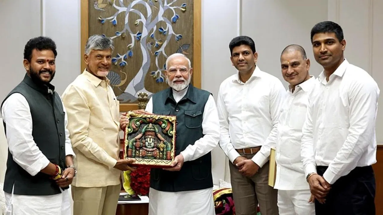 CM Chandrababu: రేపు ఢిల్లీకి సీఎం చంద్రబాబు.. కీలక అంశాలపై చర్చ